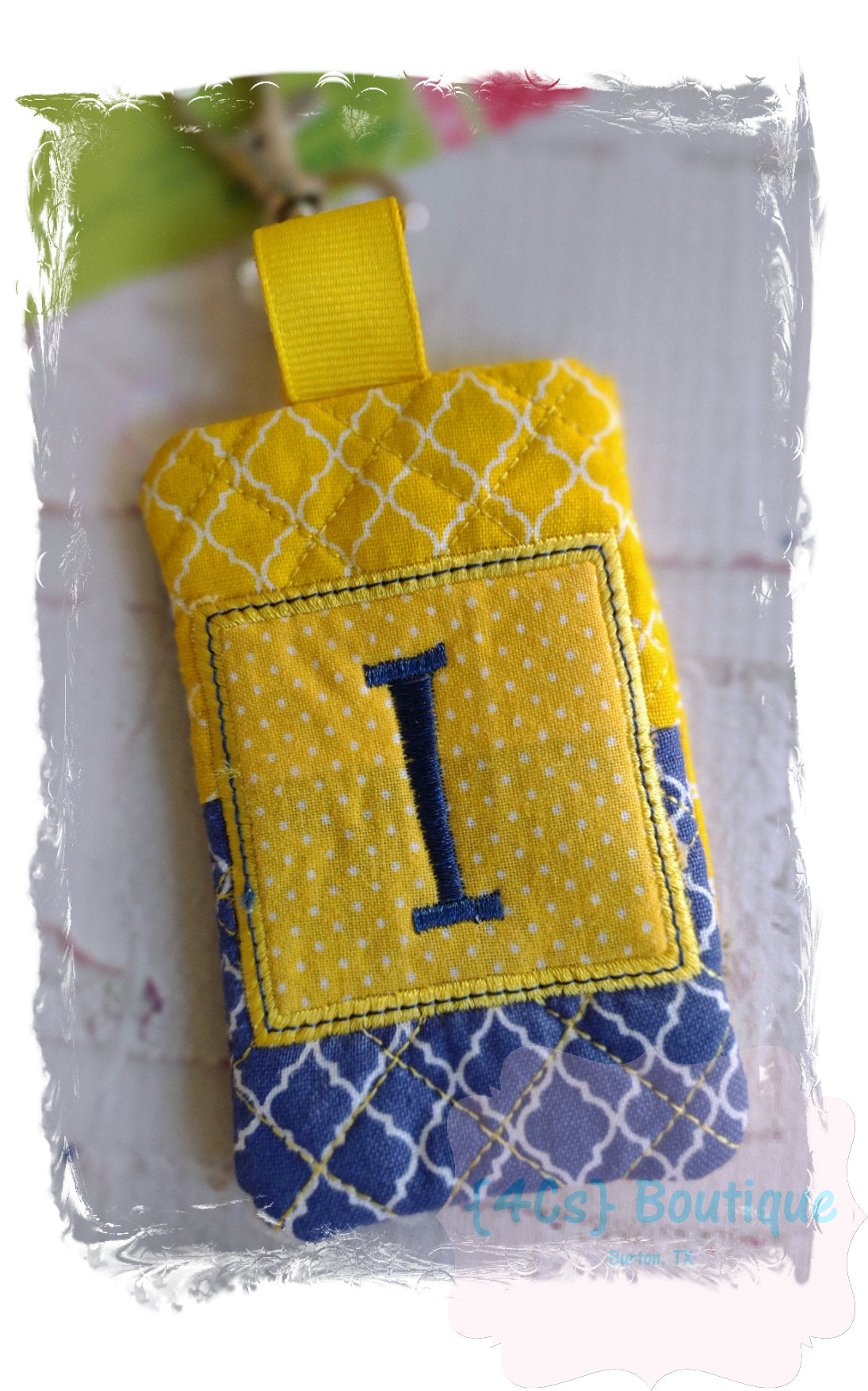 "I" Blue/Yellow Quatrefoil Card Holder Keychain